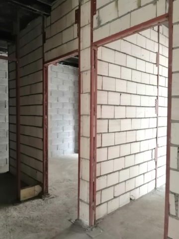 تصویر دیوار های داخلی ساختمان پس از اجرای کامل والپست و تکمیل دیوارهای داخیلی