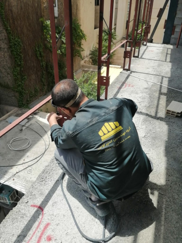 اجرای اصولی وال‌پست در مشهد زیر نظر گروه مهندسین اسپرلوس